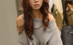 义姐镜里片微博数字车